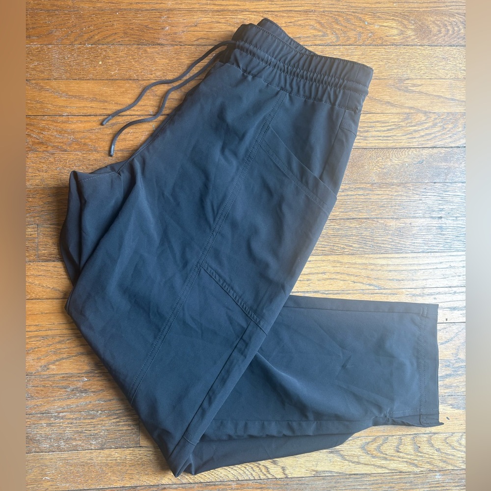 L. L. Bean Black Women’s Jogger Pants Size Medium